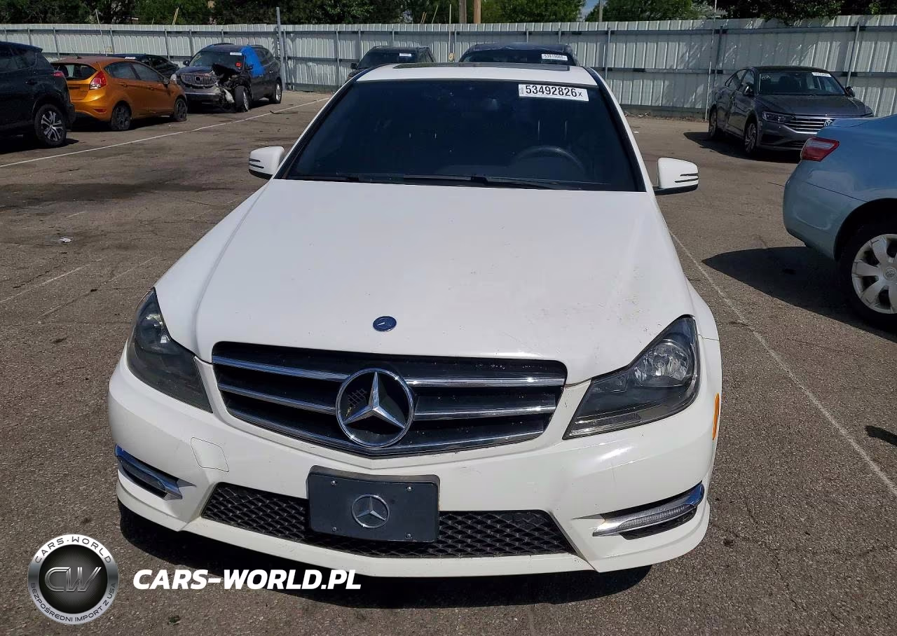 2014 Mercedes-Benz C VIN:WDDGF4HB9ER317603 - 5