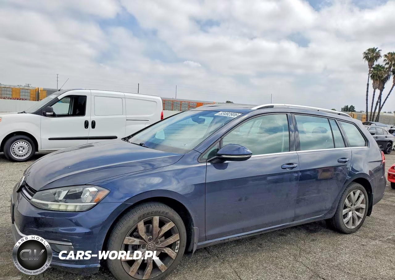 2018 Volkswagen Golf Sportwagen Sel