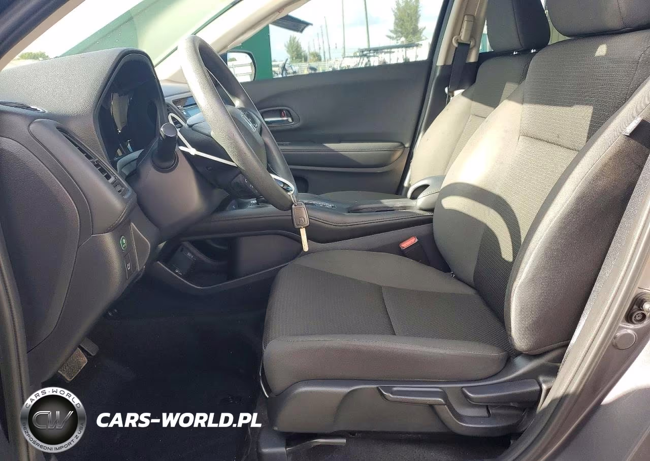 2021 Honda Hr-V Lx VIN:3CZRU5H33MM706139 - 7