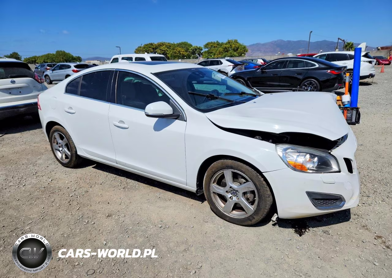 2013 Volvo S60 T5 VIN:YV1612FH0D2171058 - 4