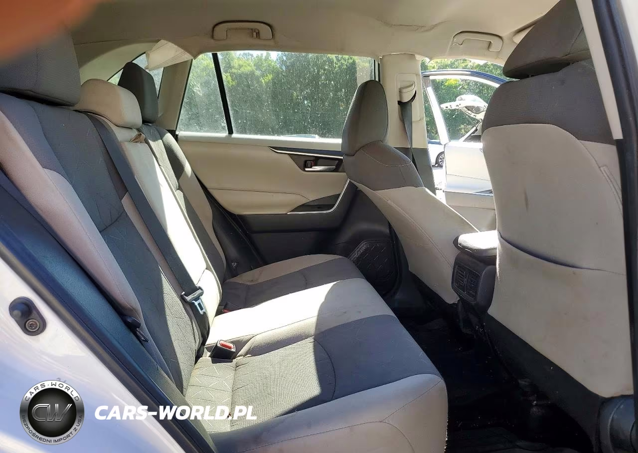 2021 Toyota Rav4 Xle VIN:2T3W1RFV1MW117649 - 10