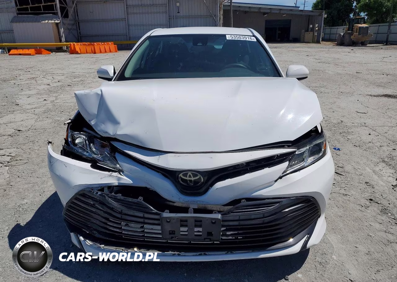 2019 Toyota Camry Le VIN:4T1B11HKXKU780131 - 5
