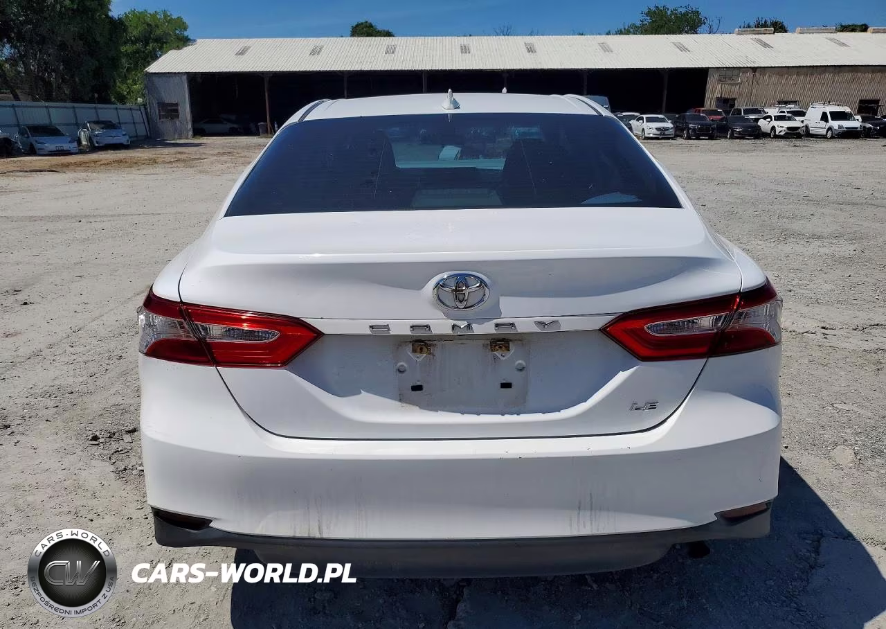 2019 Toyota Camry Le VIN:4T1B11HKXKU780131 - 6