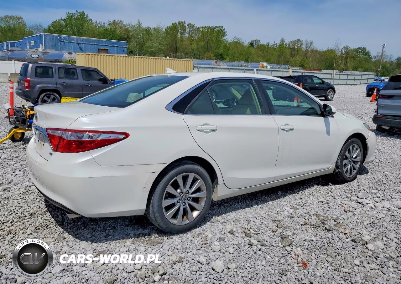2016 Toyota Camry Xle V6 VIN:4T1BK1FK0GU574033 - 3