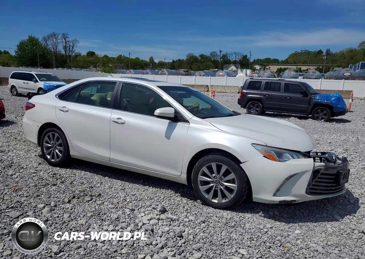 2016 Toyota Camry Xle V6 VIN:4T1BK1FK0GU574033 - 4
