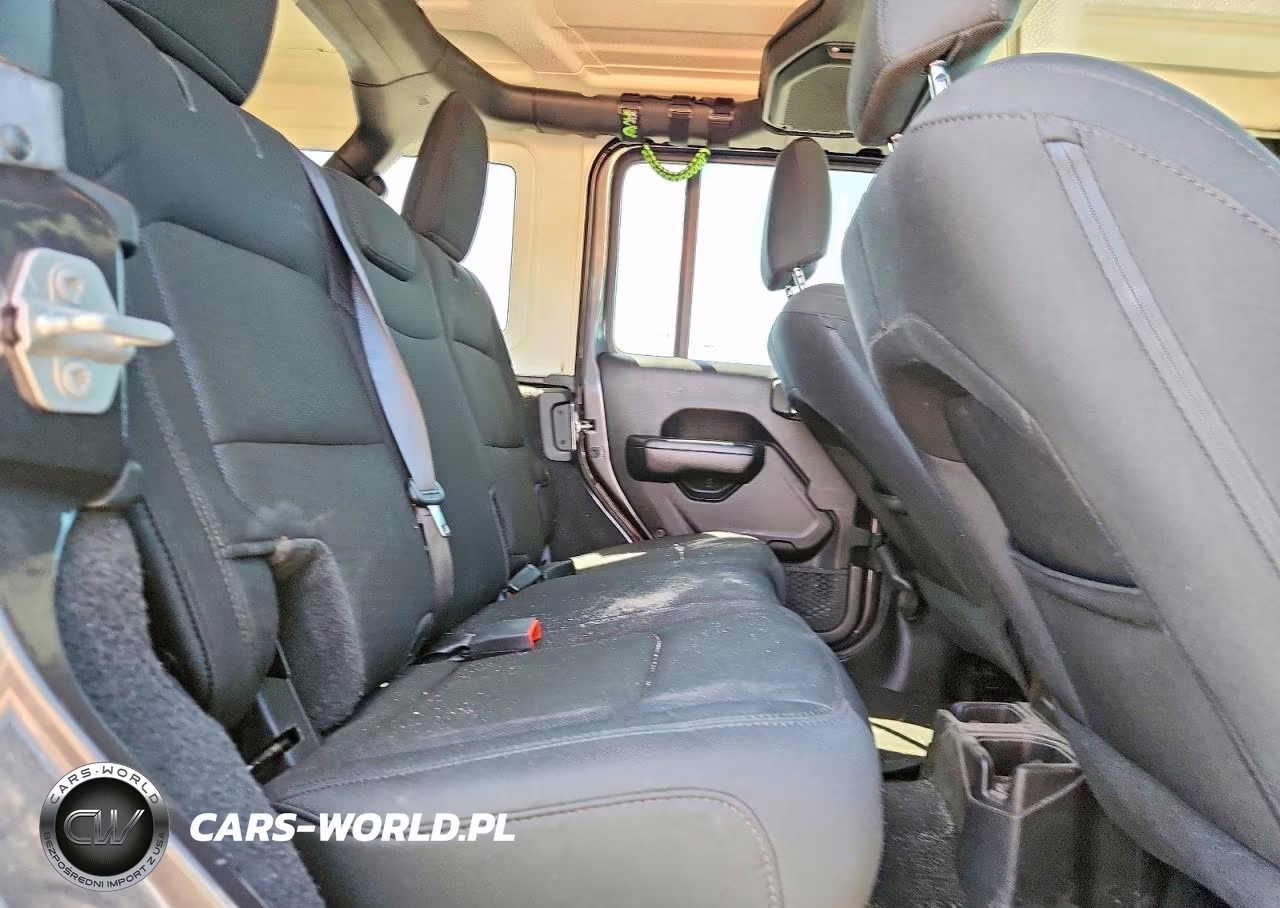 2019 Jeep Wrangler Unlimited Sport VIN:1C4HJXDN2KW683852 - 10