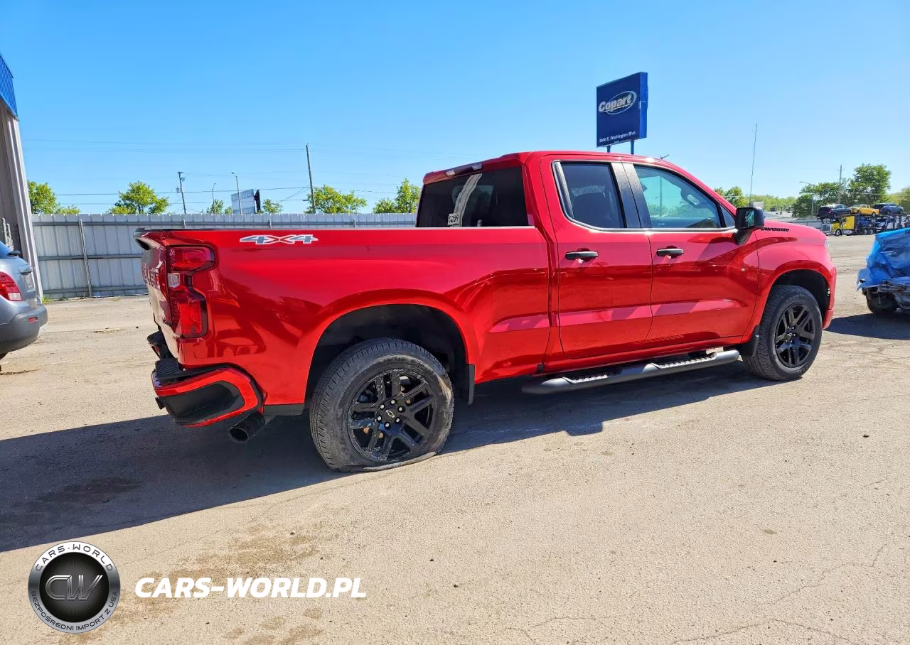 2024 Chevrolet Silverado K1500 Custom VIN:1GCRDBEKXRZ229361 - 3
