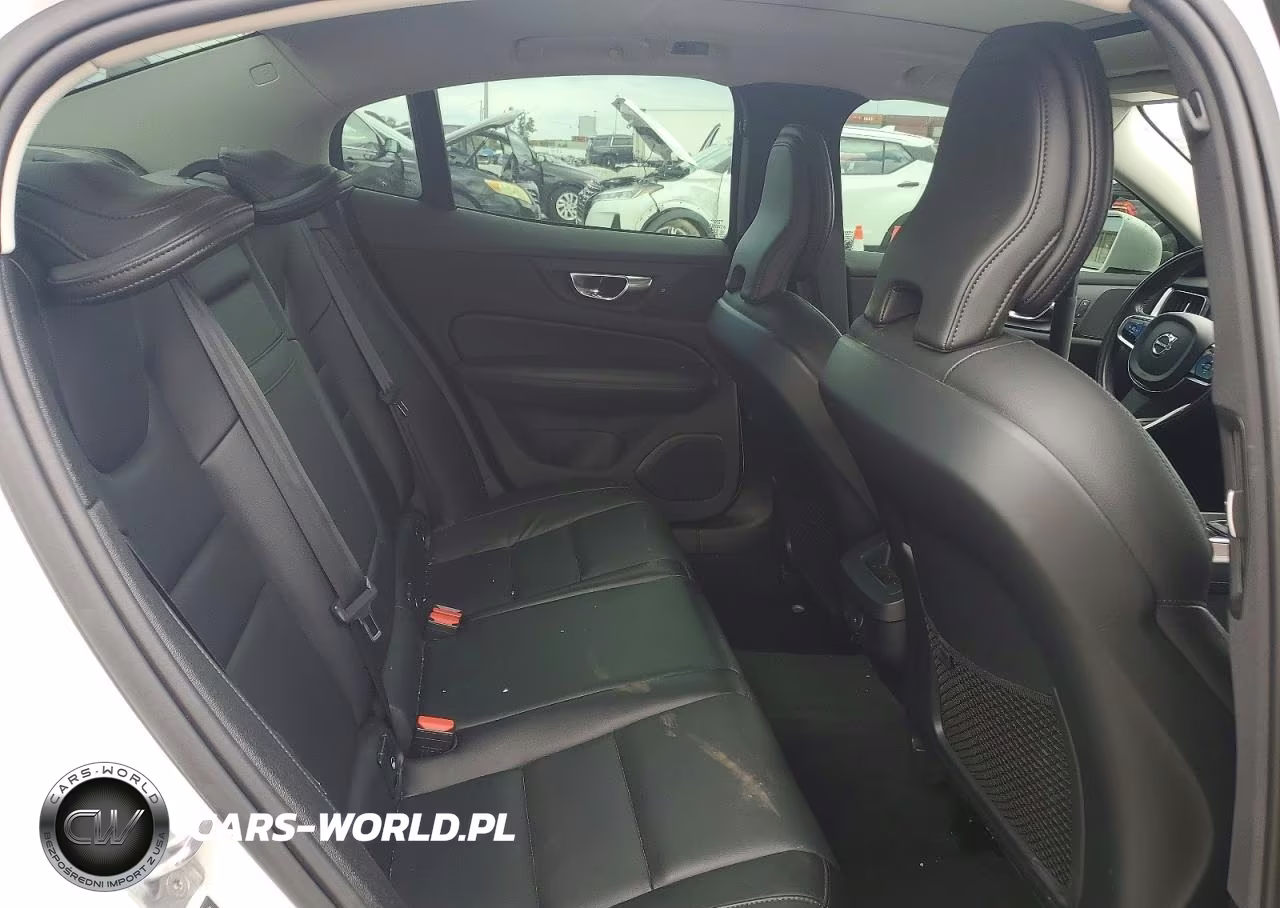 2021 Volvo S60 T5 Momentum VIN:7JR102FK4MG102697 - 10