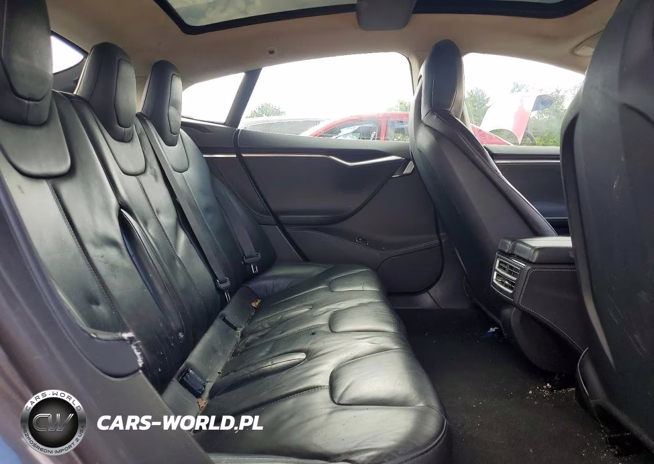 2014 Tesla Model S VIN:5YJSA1H10EFP62522 - 10