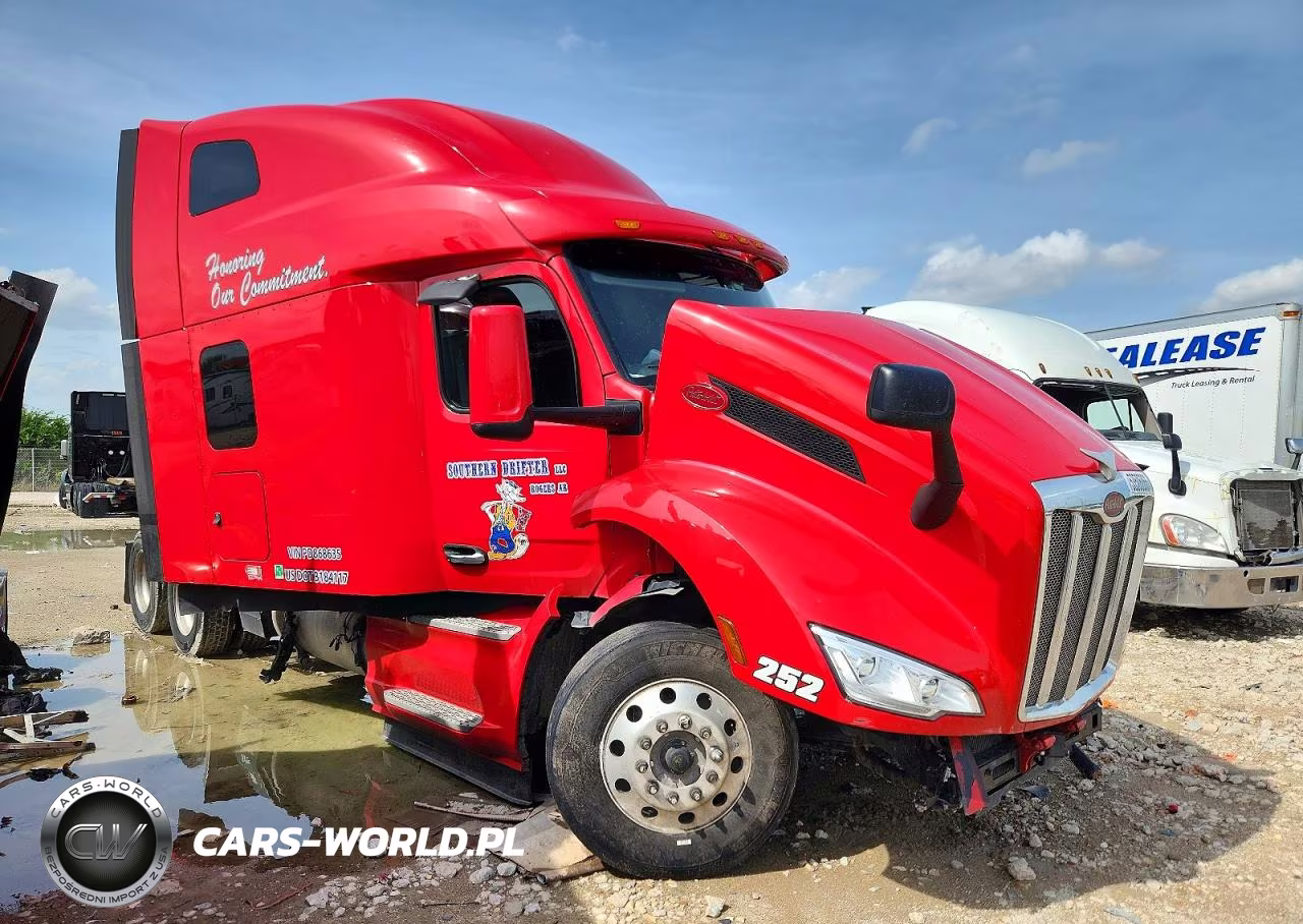 2023 Peterbilt 579 Semi Truck