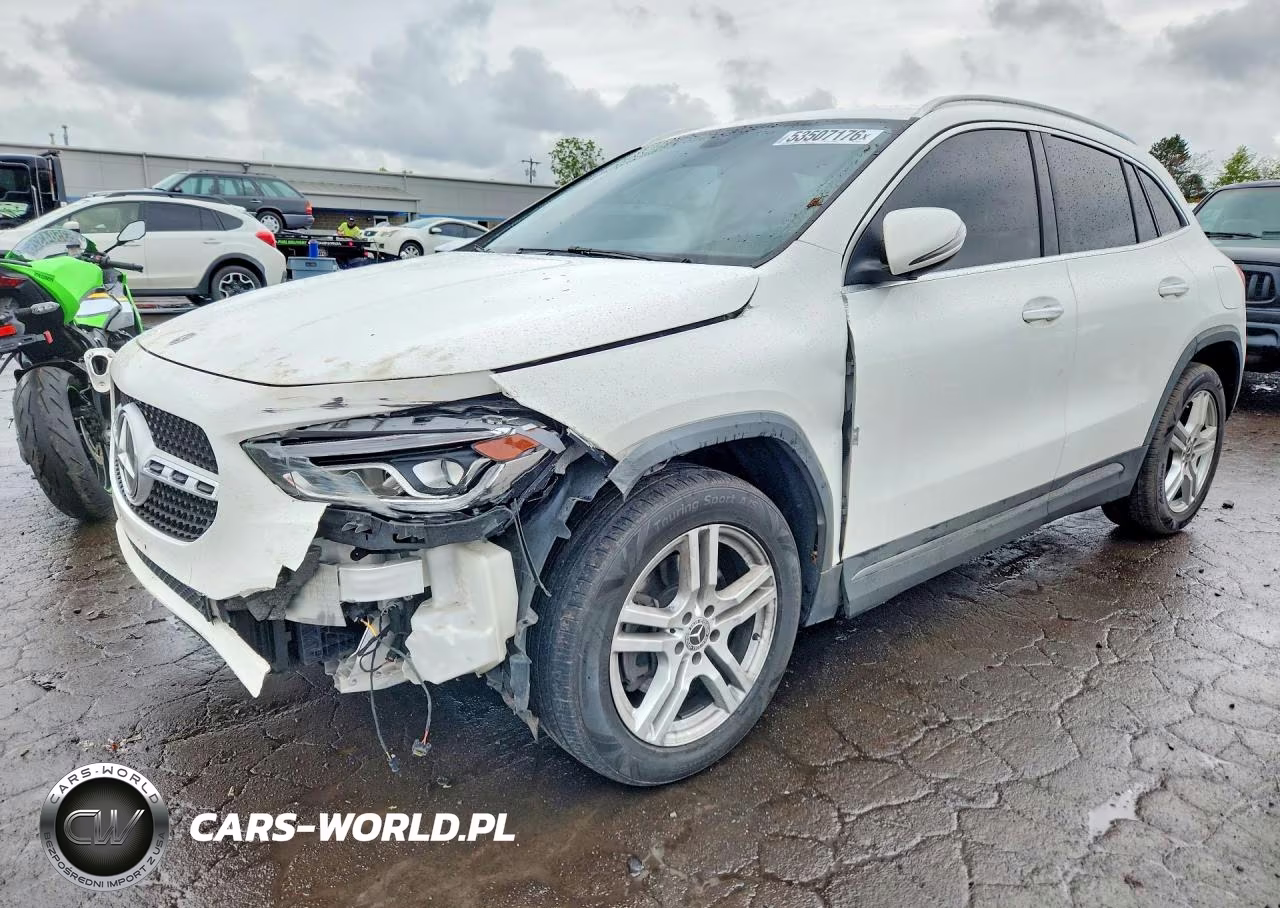 2021 Mercedes-Benz Gla 250 4Matic – zdjęcie 1 z 12