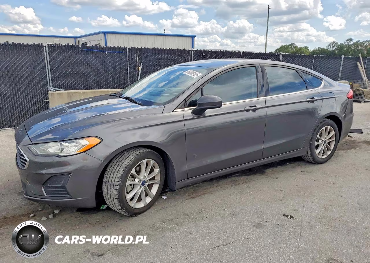 2019 Ford Fusion Se – zdjęcie 1 z 12
