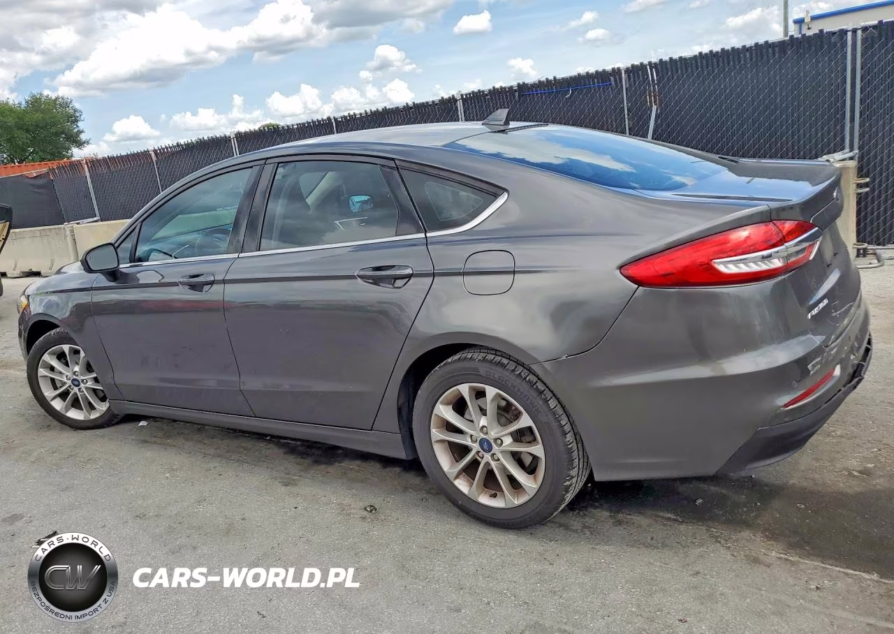 2019 Ford Fusion Se VIN:3FA6P0H74KR122375 - 2