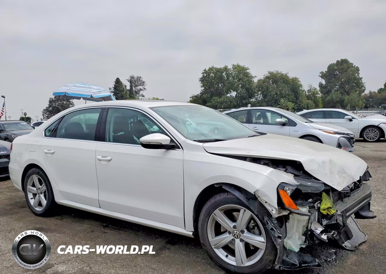 2012 Volkswagen Passat Se VIN:1VWBP7A36CC083620 - 4