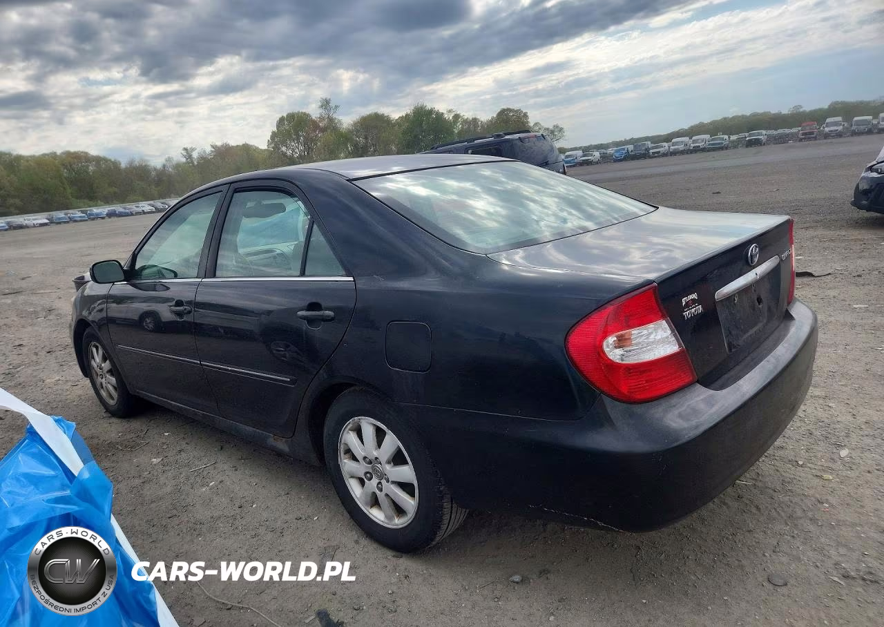 2003 Toyota Camry Xle VIN:4T1BE30KX3U152292 - 2