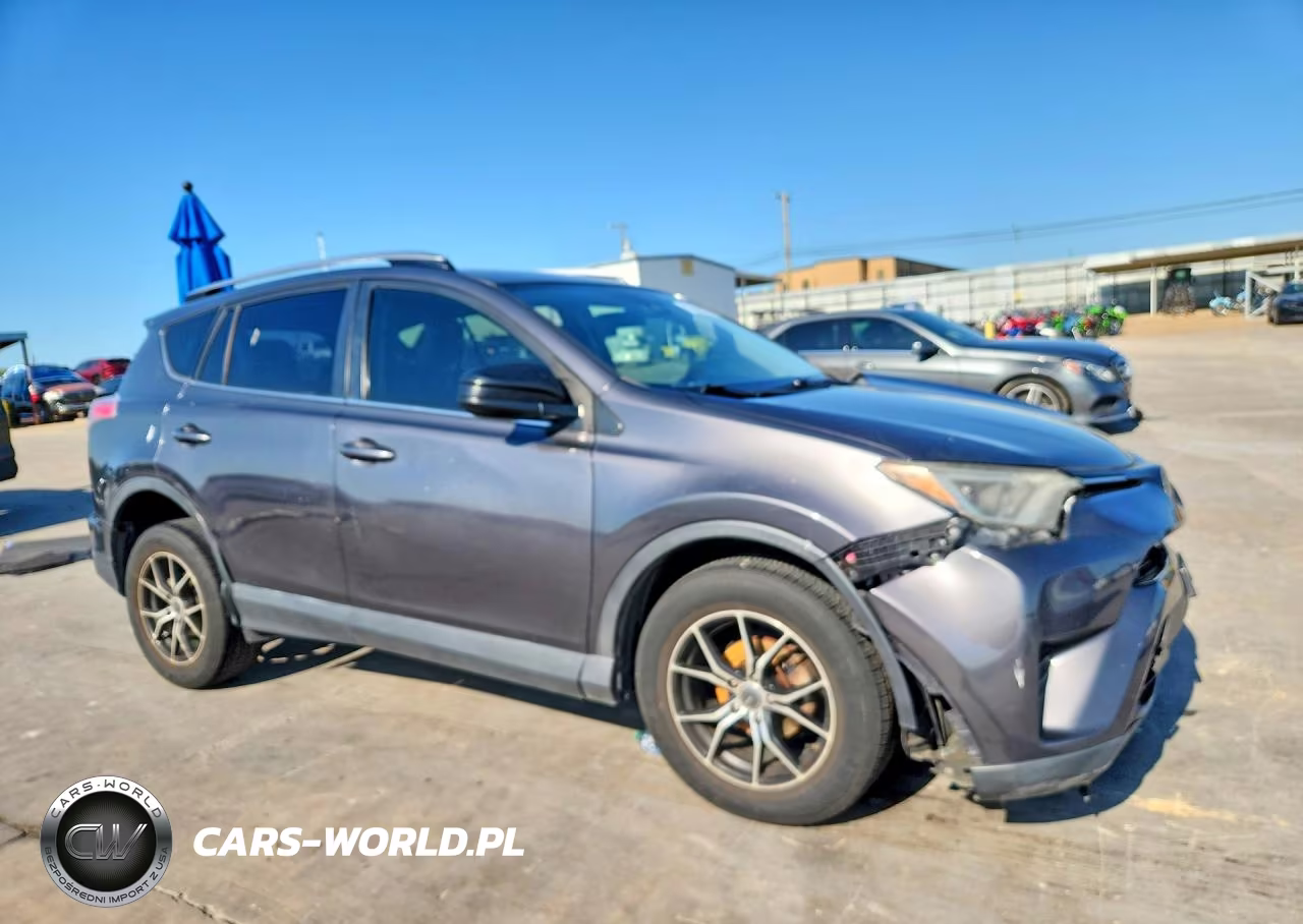 2017 Toyota Rav4 Le VIN:JTMZFREV9HJ716772 - 4