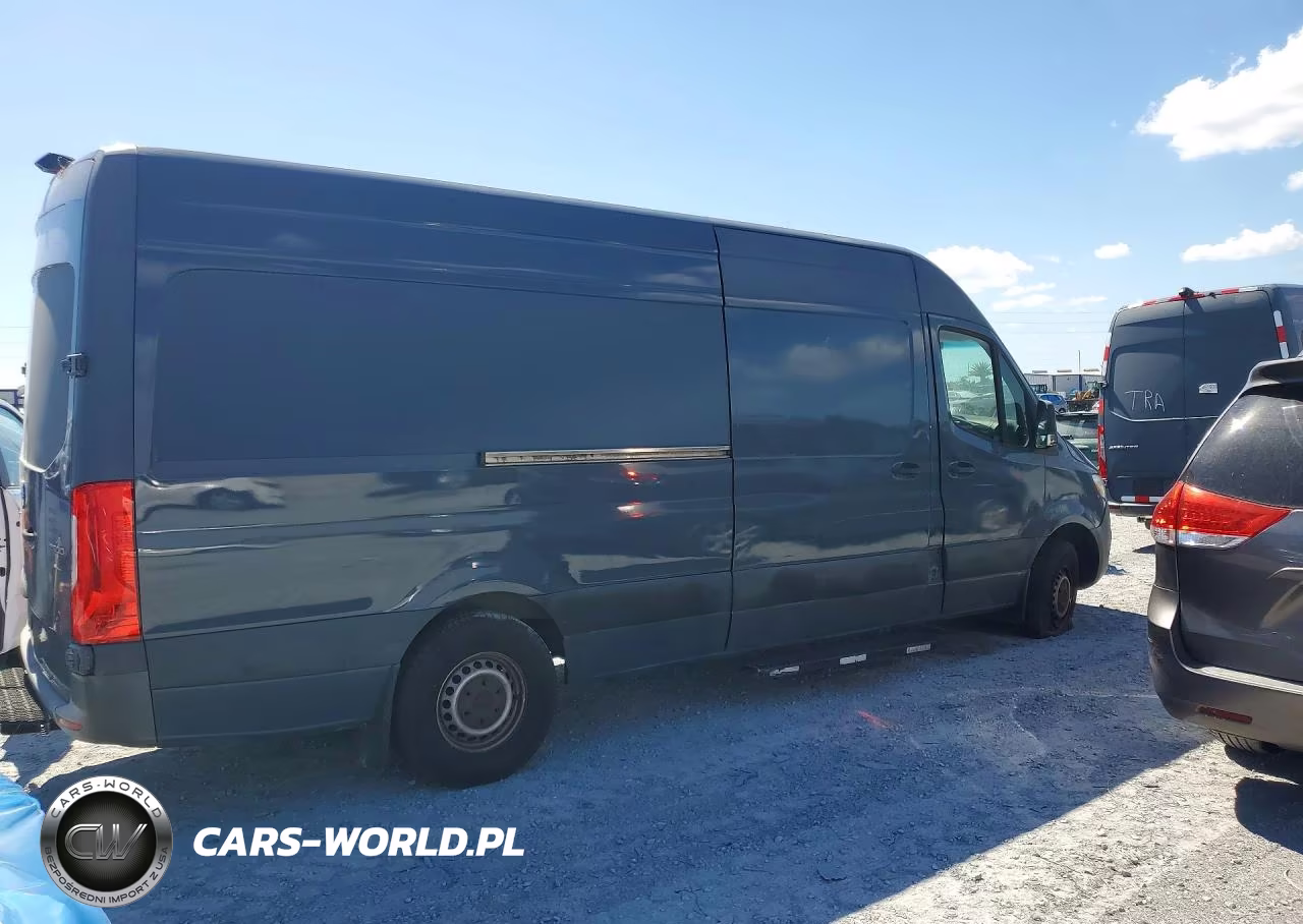 2019 Mercedes-Benz Sprinter 2500 VIN:WD4PF1CD9KP146690 - 3
