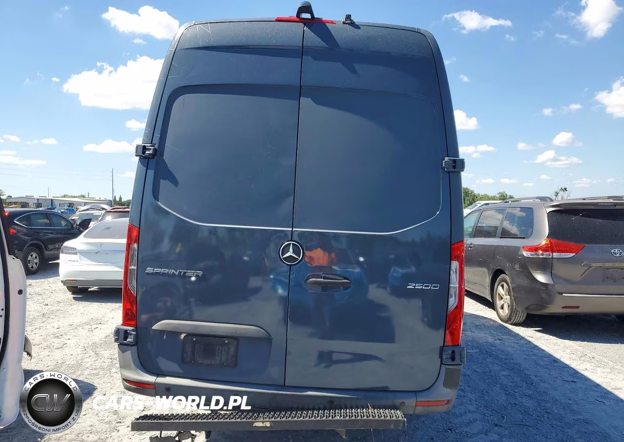 2019 Mercedes-Benz Sprinter 2500 VIN:WD4PF1CD9KP146690 - 6