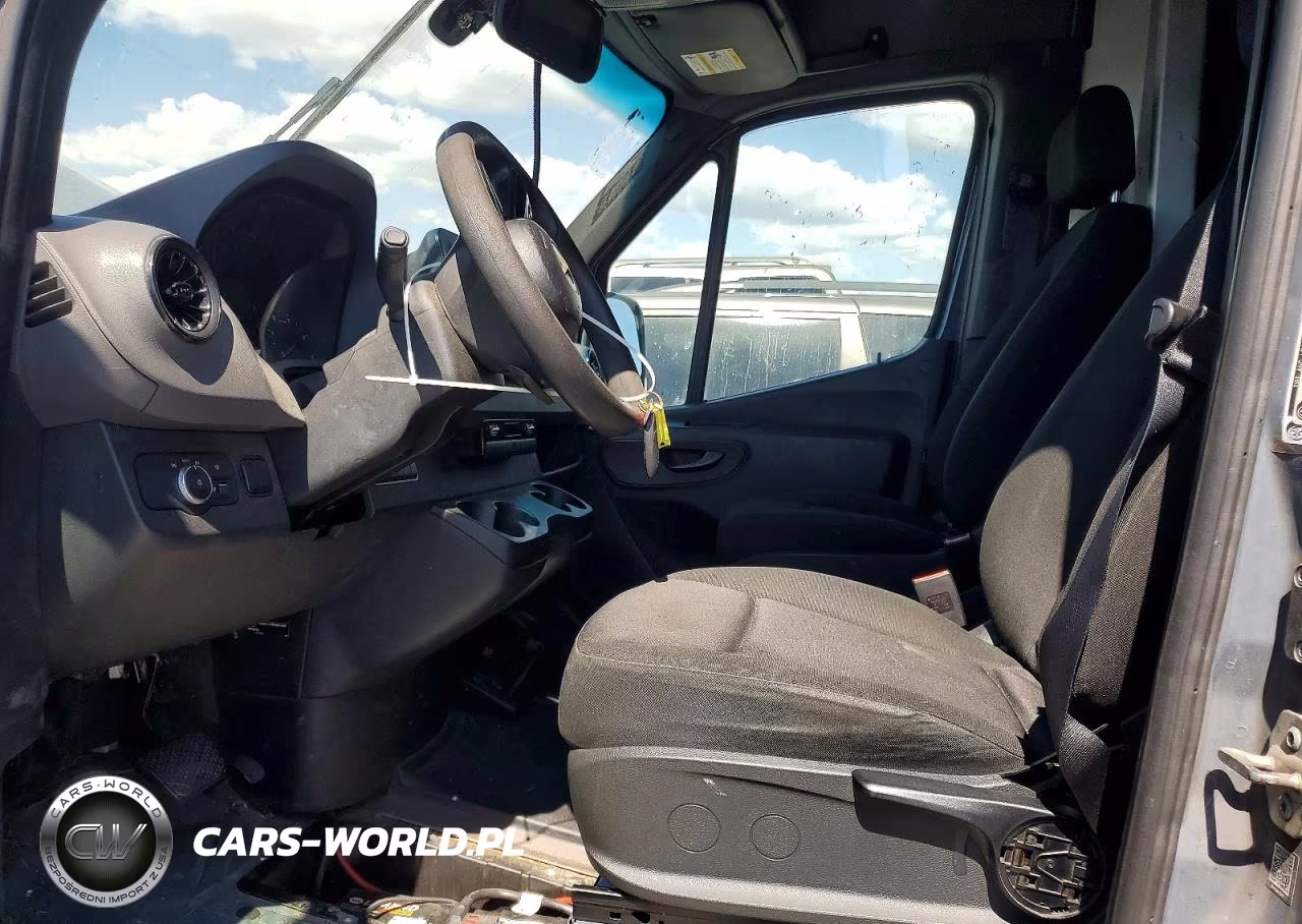 2019 Mercedes-Benz Sprinter 2500 VIN:WD4PF1CD9KP146690 - 7