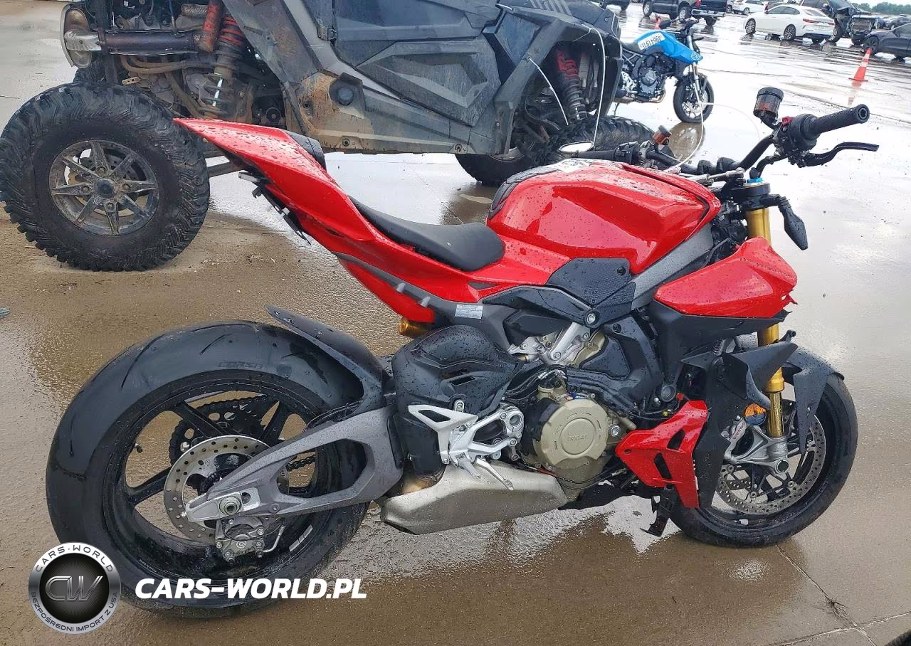 2026 Ducati Streetfighter V4