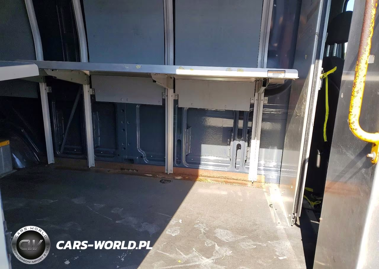 2019 Mercedes Benz Sprinter 2500 VIN:WD4PF1CD9KP137715 - 11