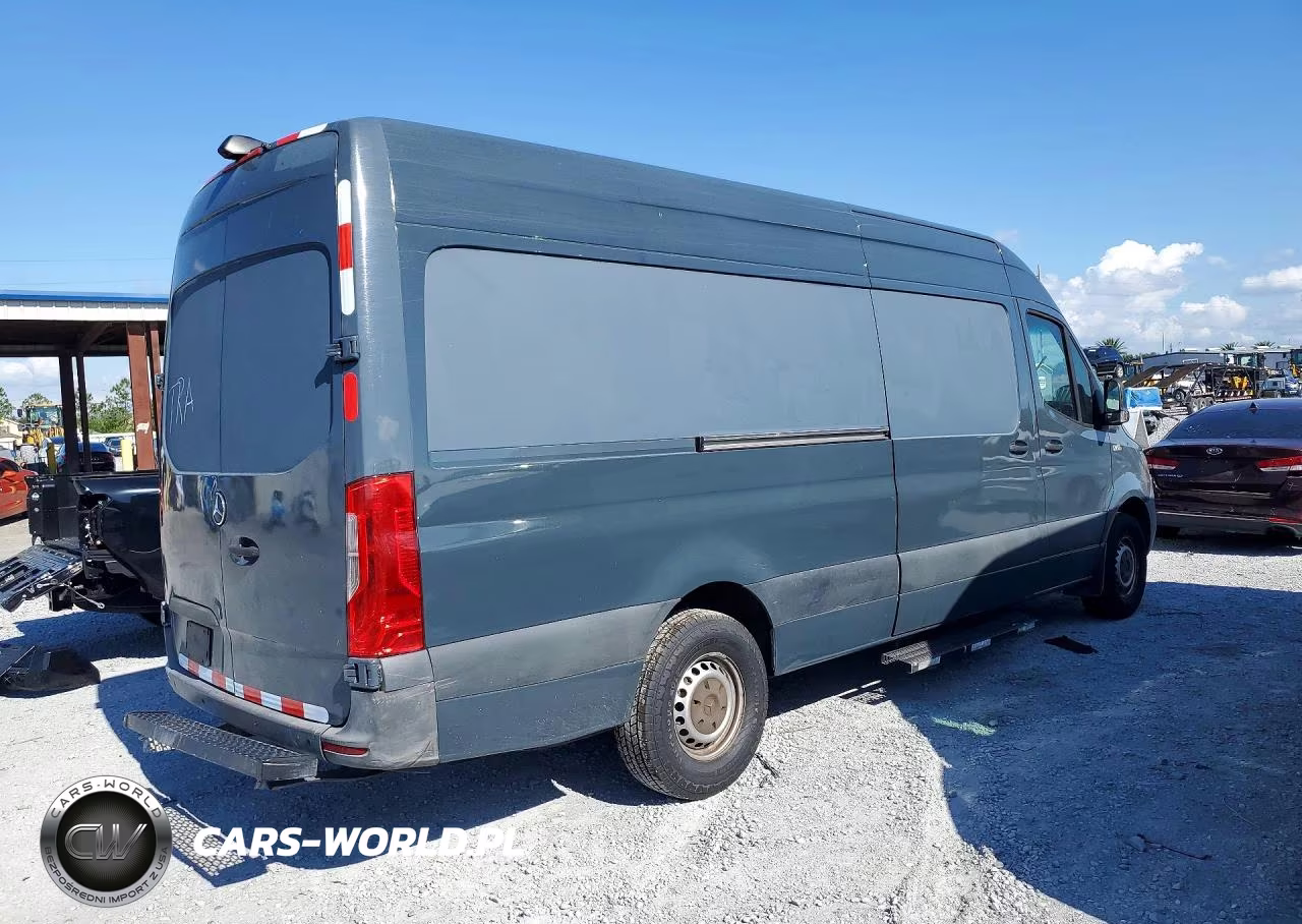 2019 Mercedes Benz Sprinter 2500 VIN:WD4PF1CD9KP137715 - 3