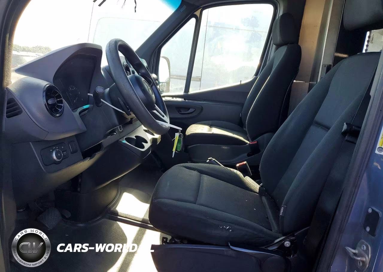 2019 Mercedes Benz Sprinter 2500 VIN:WD4PF1CD9KP137715 - 7