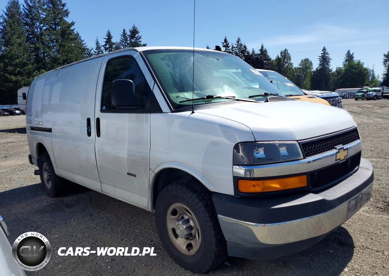 2018 Chevrolet Express G3500 VIN:1GCZGGF17J1178656 - 4