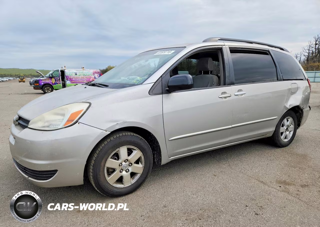 2005 Toyota Sienna Le 7 Passenger
