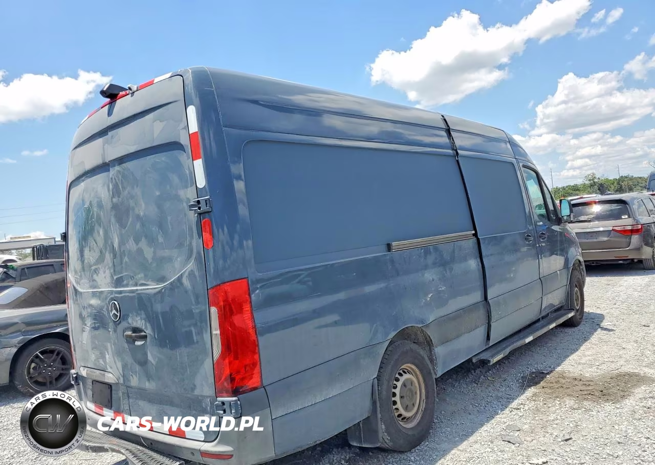 2019 Mercedes Benz Sprinter 2500 Delivery Van VIN:WD4PF1CD2KP125261 - 3