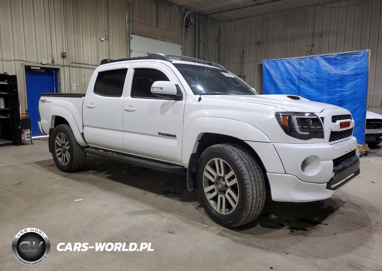 2011 Toyota Tacoma Double Cab VIN:5TFLU4EN4BX002468 - 4