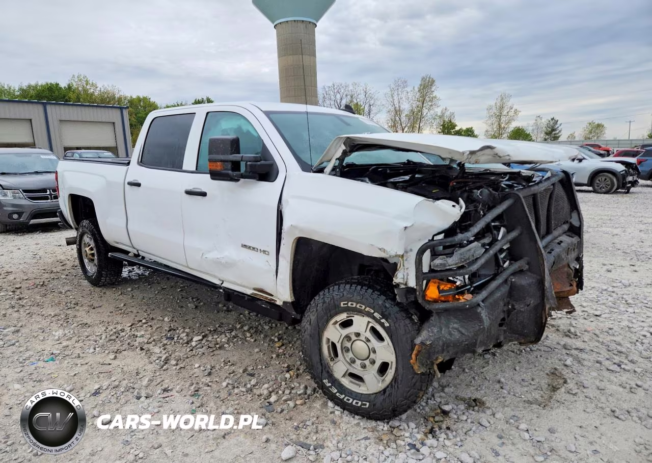 2015 Chevrolet Silverado K2500 Heavy Duty VIN:1GC1KUE81FF562645 - 4
