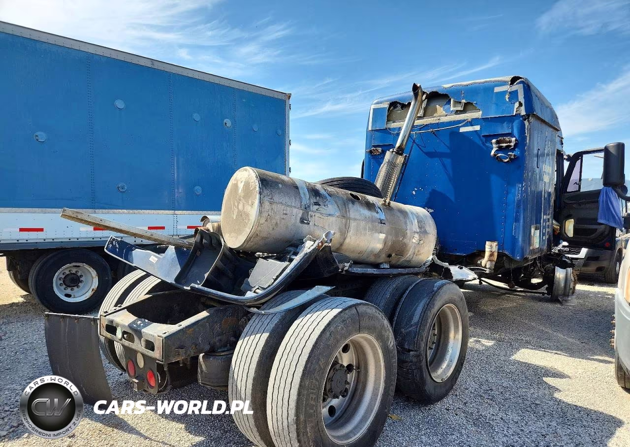 2007 Freightliner Columbia 120 Semi Truck VIN:1FUJA6CK07LW82946 - 4