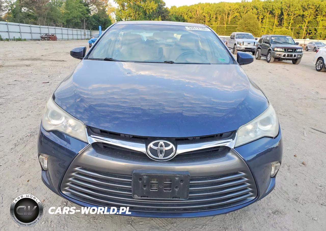2016 Toyota Camry Le VIN:4T4BF1FK8GR516682 - 5