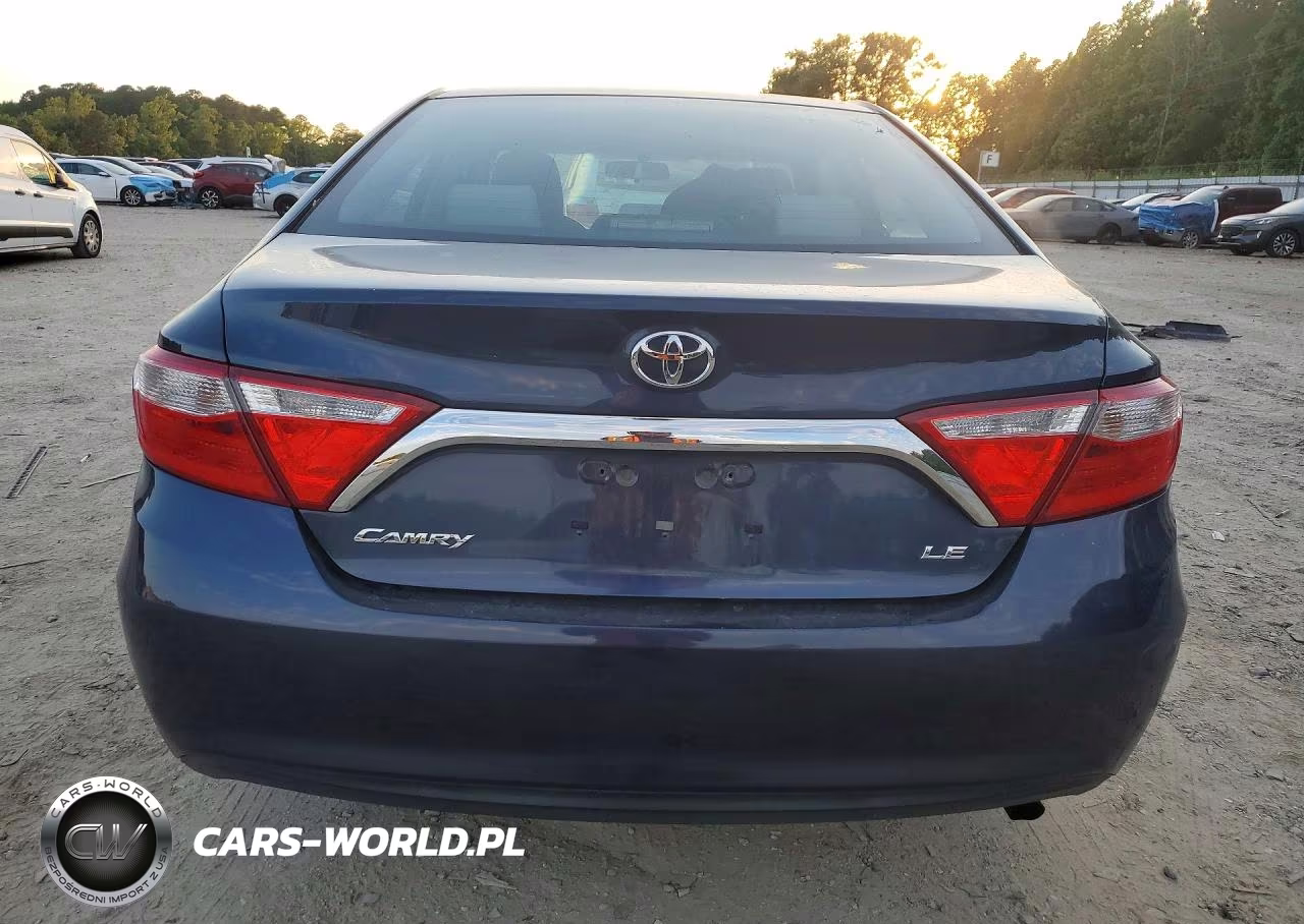 2016 Toyota Camry Le VIN:4T4BF1FK8GR516682 - 6