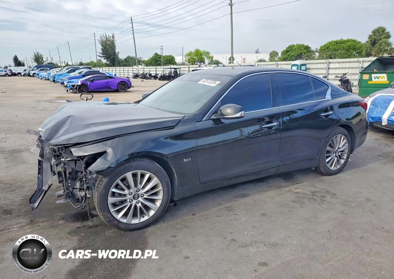 2019 Infiniti Q50 Luxe – zdjęcie 1 z 12