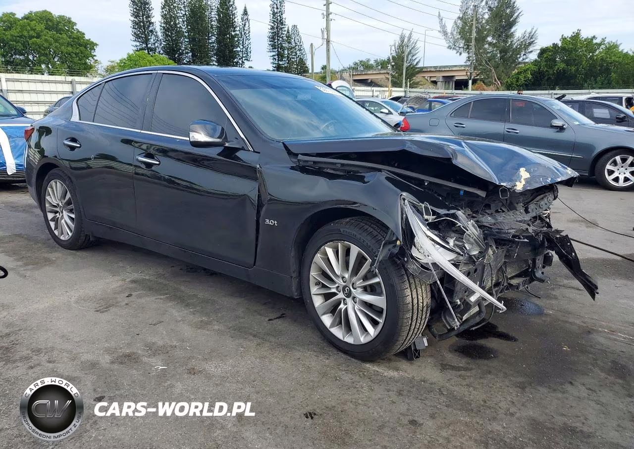 2019 Infiniti Q50 Luxe VIN:JN1EV7AR7KM559458 - 4