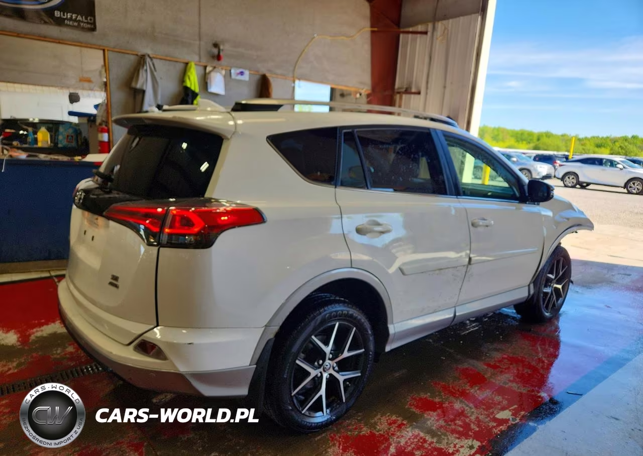 2018 Toyota Rav4 Se VIN:2T3JFREV9JW812583 - 3