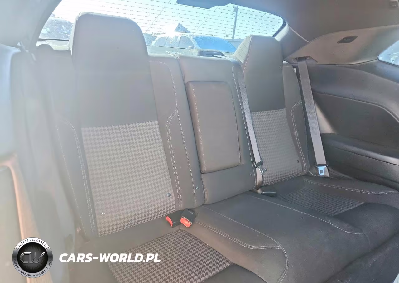 2015 Dodge Challenger Sxt VIN:2C3CDZAG2FH761526 - 10