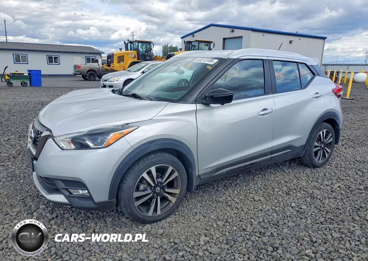 2020 Nissan Kicks Sr