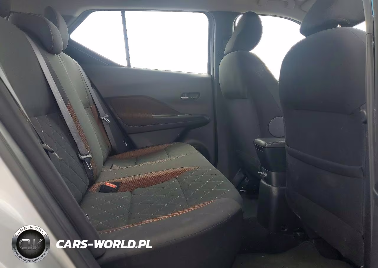 2020 Nissan Kicks Sr VIN:3N1CP5DV0LL532709 - 11