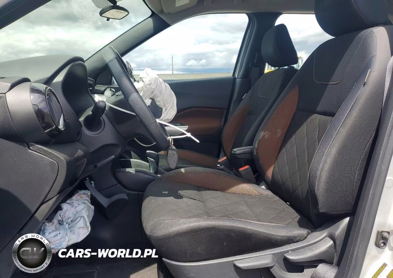 2020 Nissan Kicks Sr VIN:3N1CP5DV0LL532709 - 7