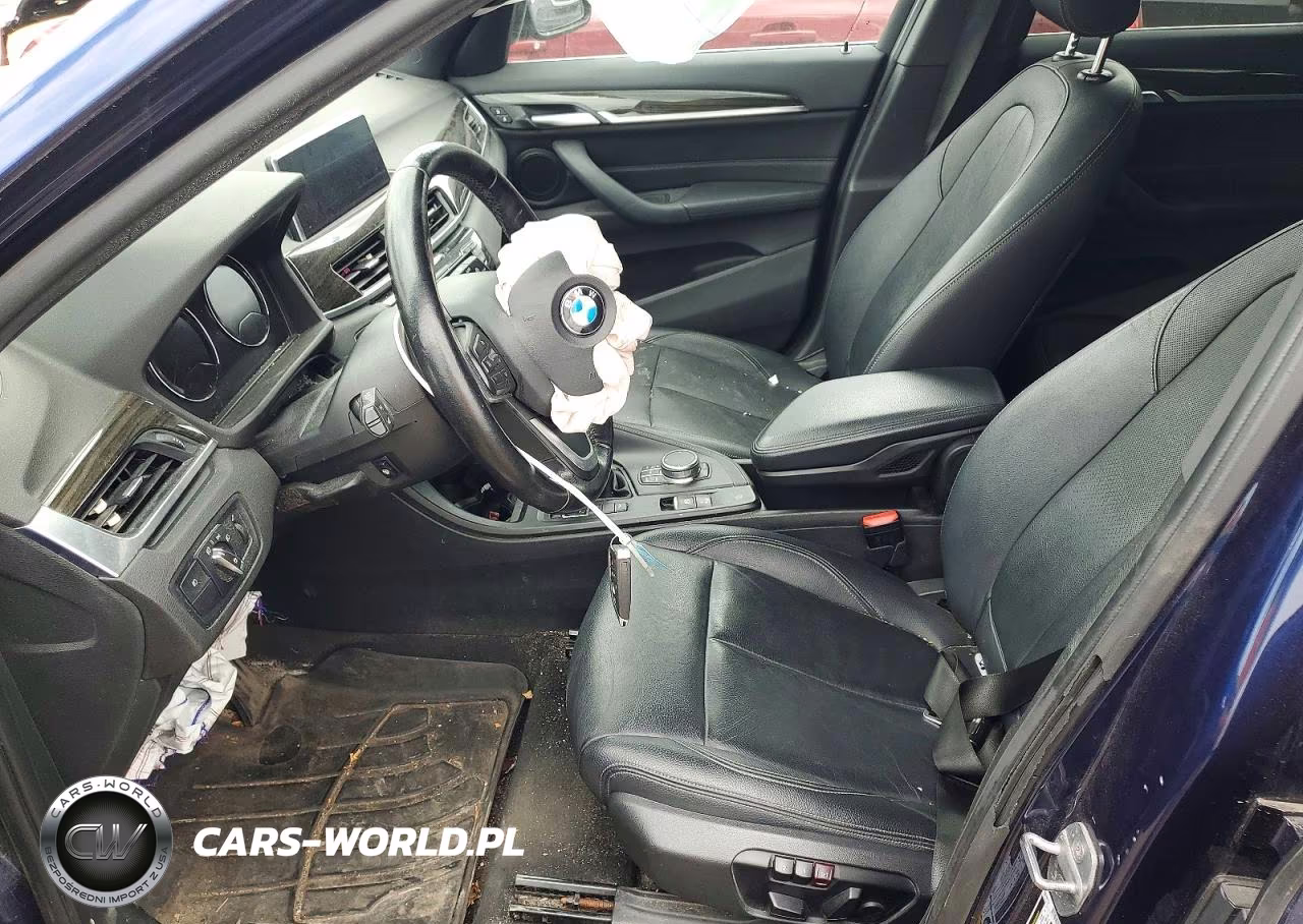 2018 BMW X1 xDrive28I VIN:WBXHT3C36J3H33435 - 7