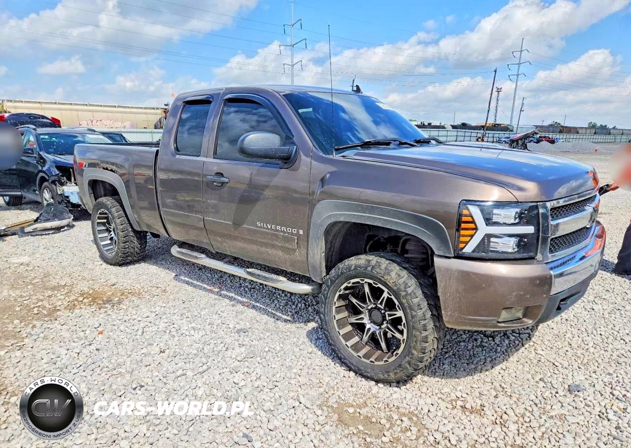 2008 Chevrolet Silverado K1500 VIN:2GCEK19J981261631 - 4