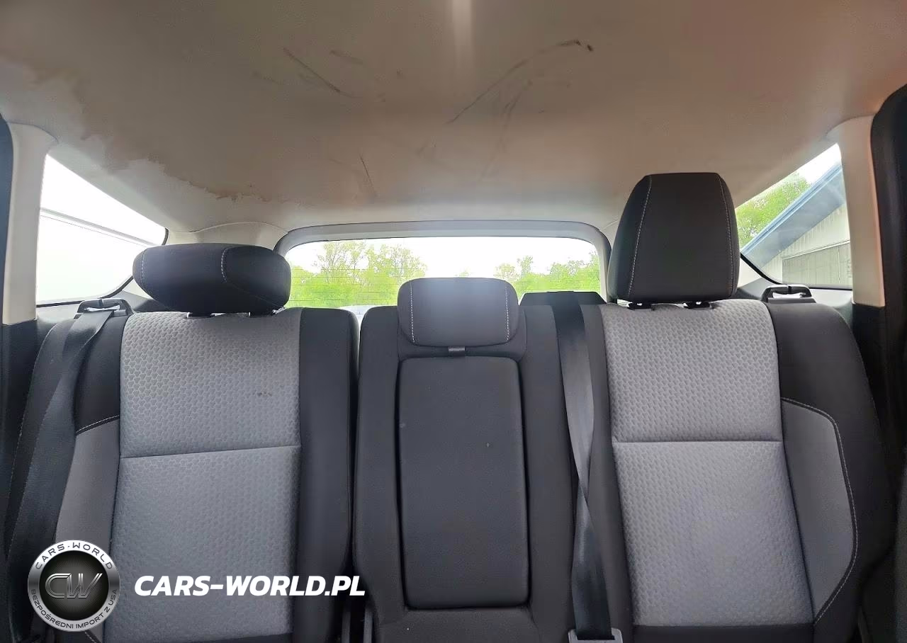 2017 Ford Escape Se VIN:1FMCU9GDXHUC32829 - 10