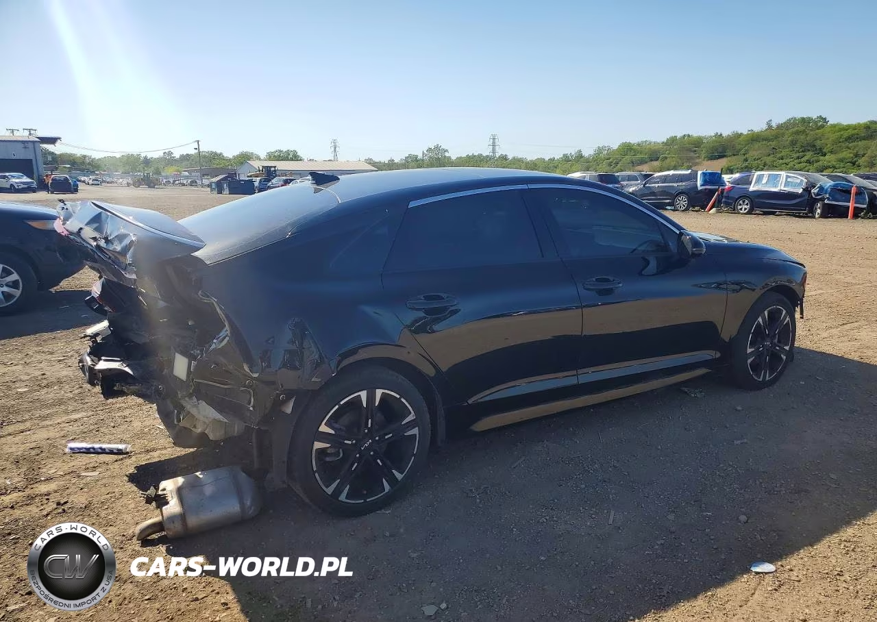2024 Kia K5 Gt Line VIN:5XXG64J28RG232801 - 3