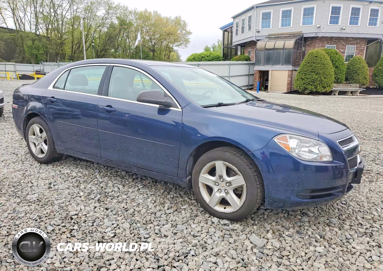 2010 Chevrolet Malibu Ls VIN:1G1ZB5EB7AF295128 - 4