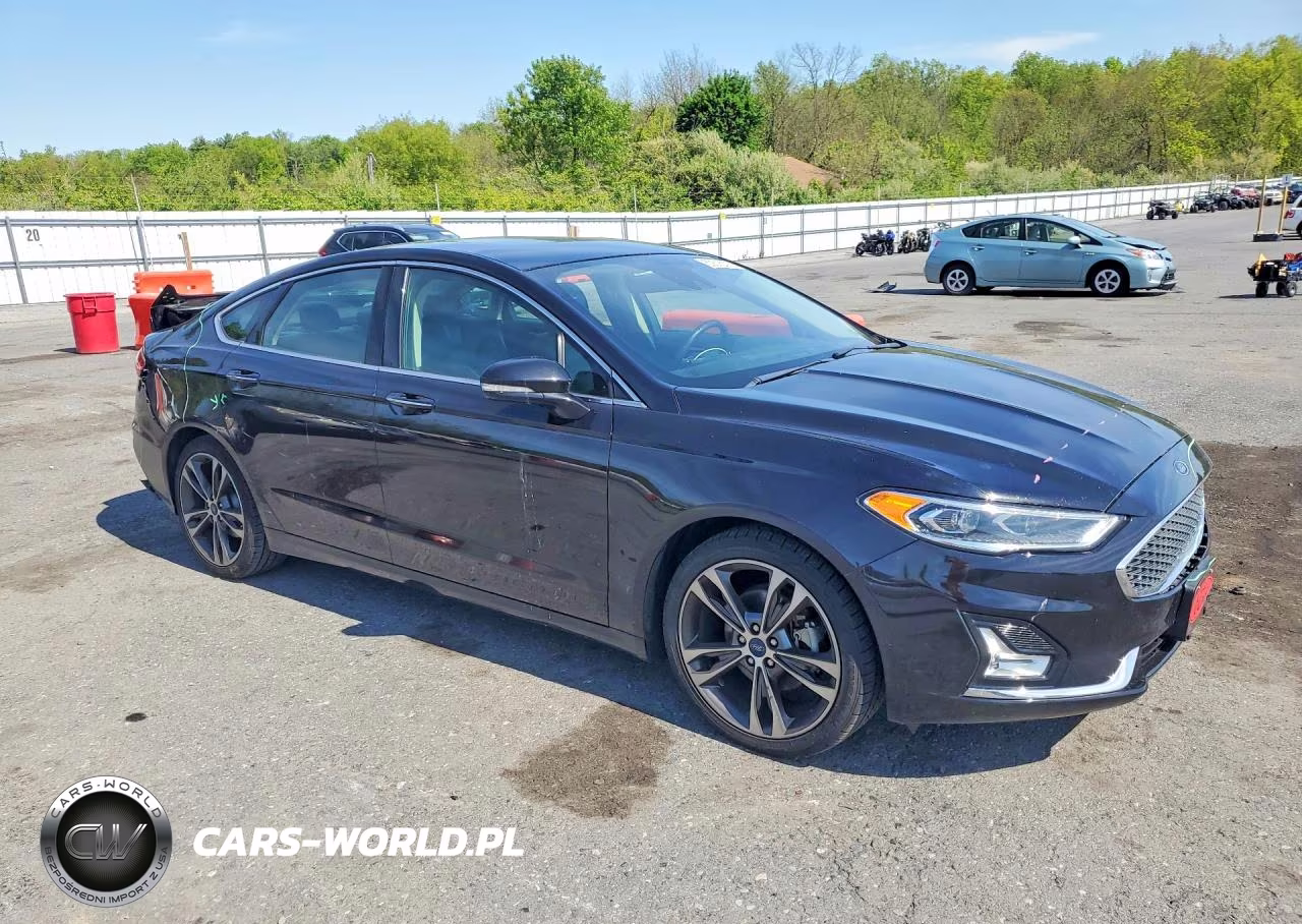 2019 Ford Fusion Titanium VIN:3FA6P0K97KR253715 - 4
