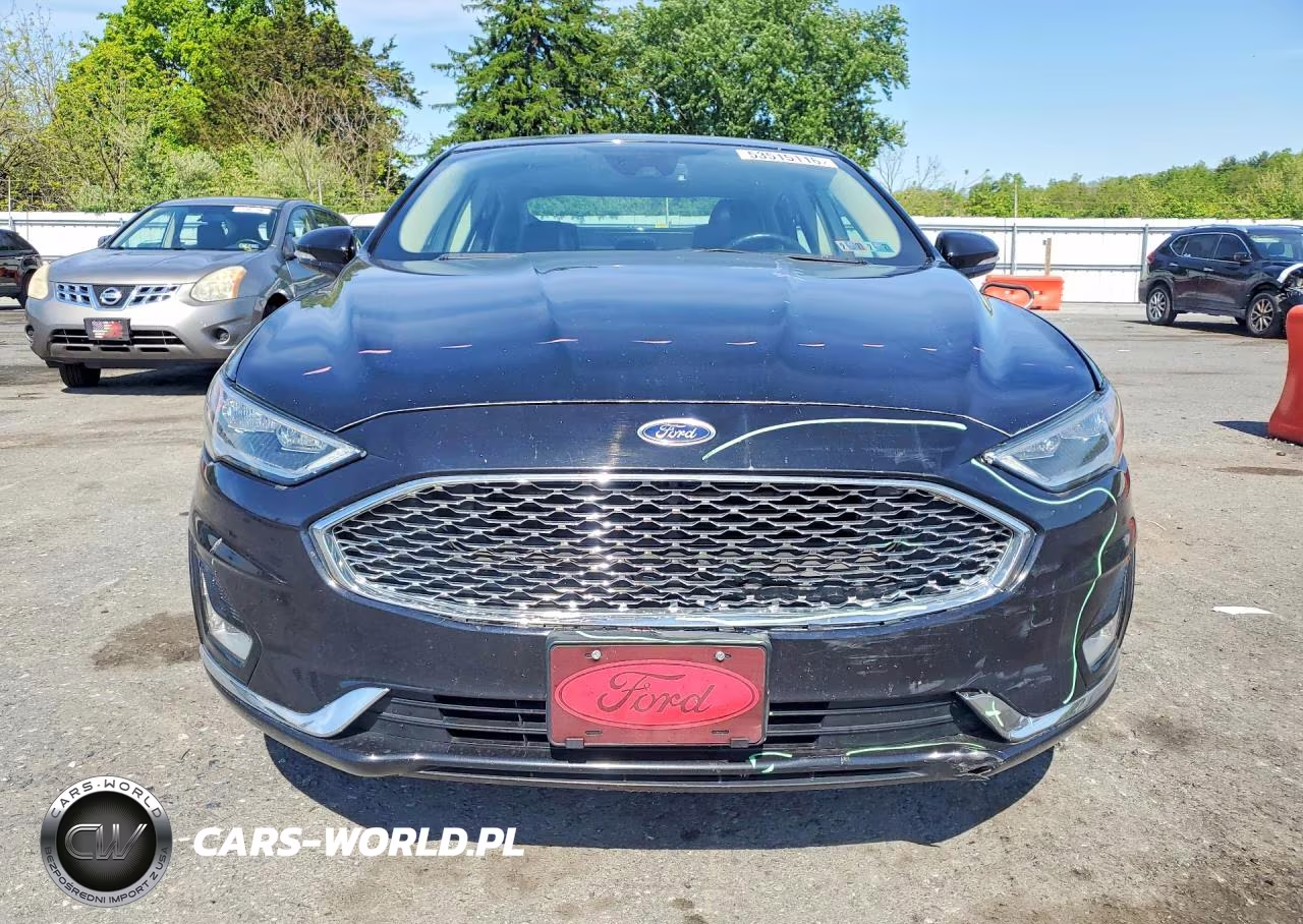 2019 Ford Fusion Titanium VIN:3FA6P0K97KR253715 - 5