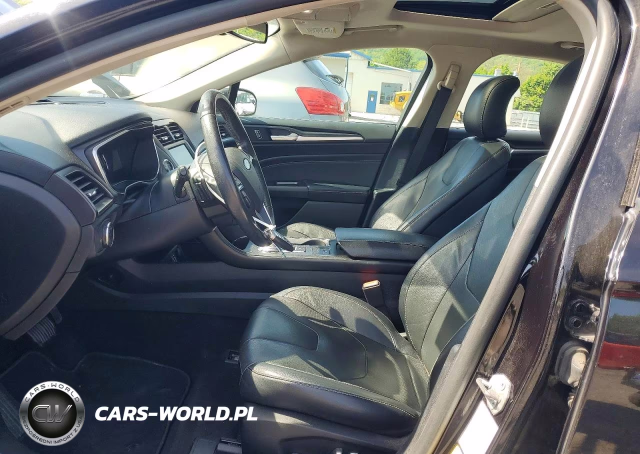 2019 Ford Fusion Titanium VIN:3FA6P0K97KR253715 - 7